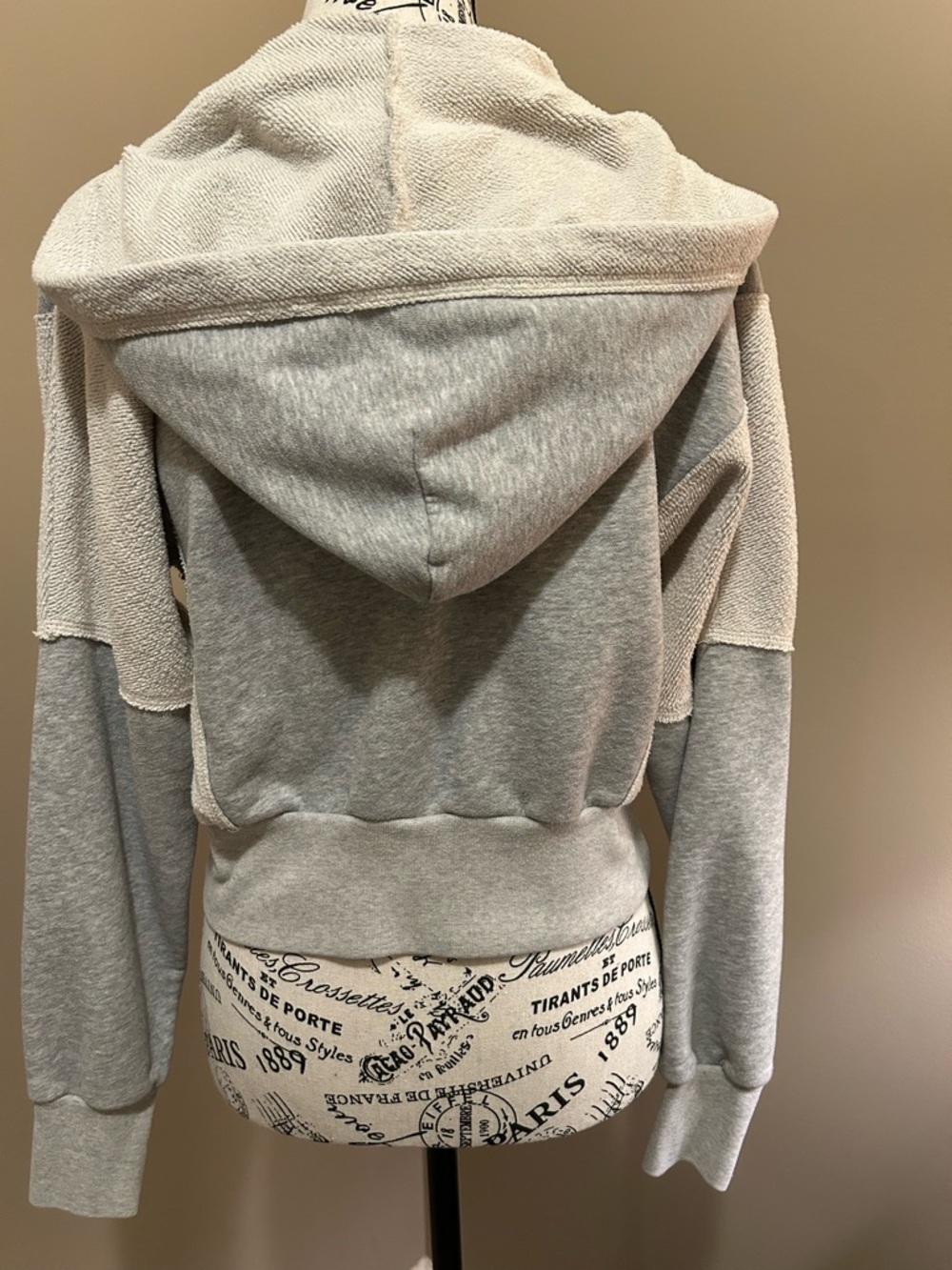Abercrombie & fitch Cozy Heather Gray Cropped Hoodie Sweatshirt - Picture 5 of 10